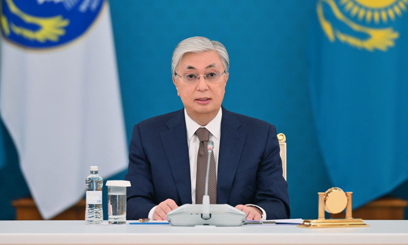 Тўқаев Қозоғистонда навбатдан ташқари президентлик сайлови бўлишини эълон қилди
