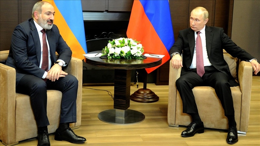 Путин обсудил с Пашиняном Казахстан и Карабах