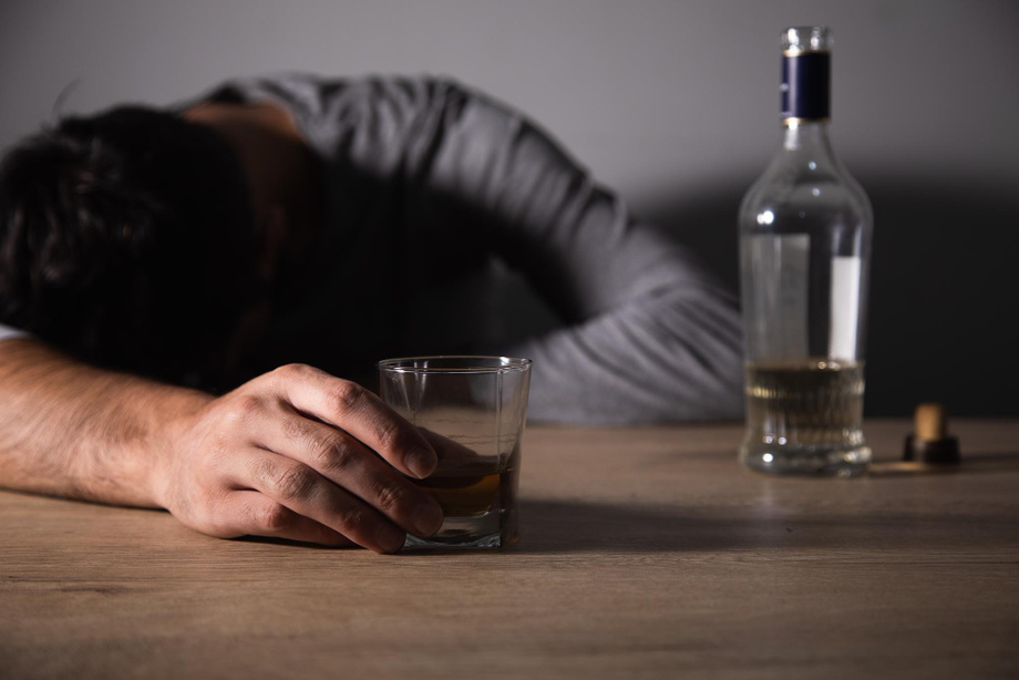 Alkogolizmni davolovchi yangi ixtiro davlat ro‘yxatidan o‘tkazildi