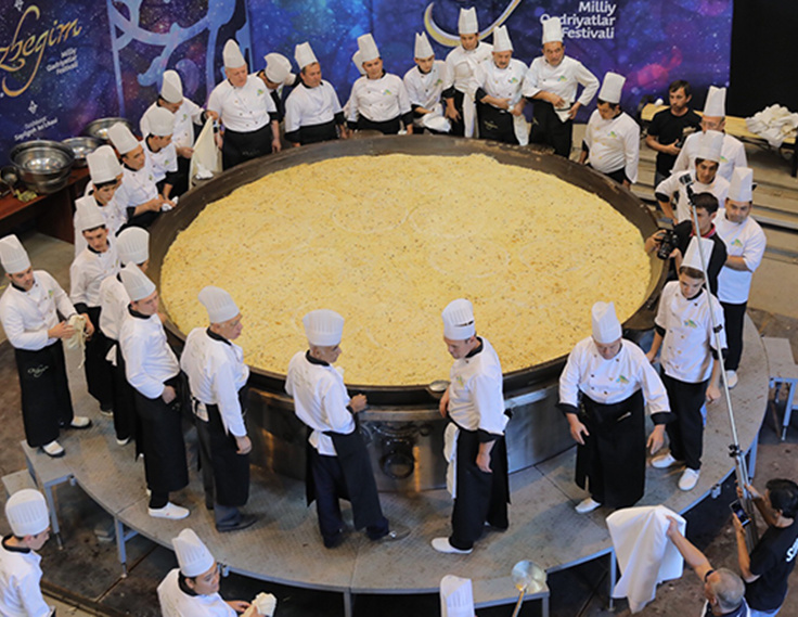 Xotinimni besh kishi sikmoqda (foto)