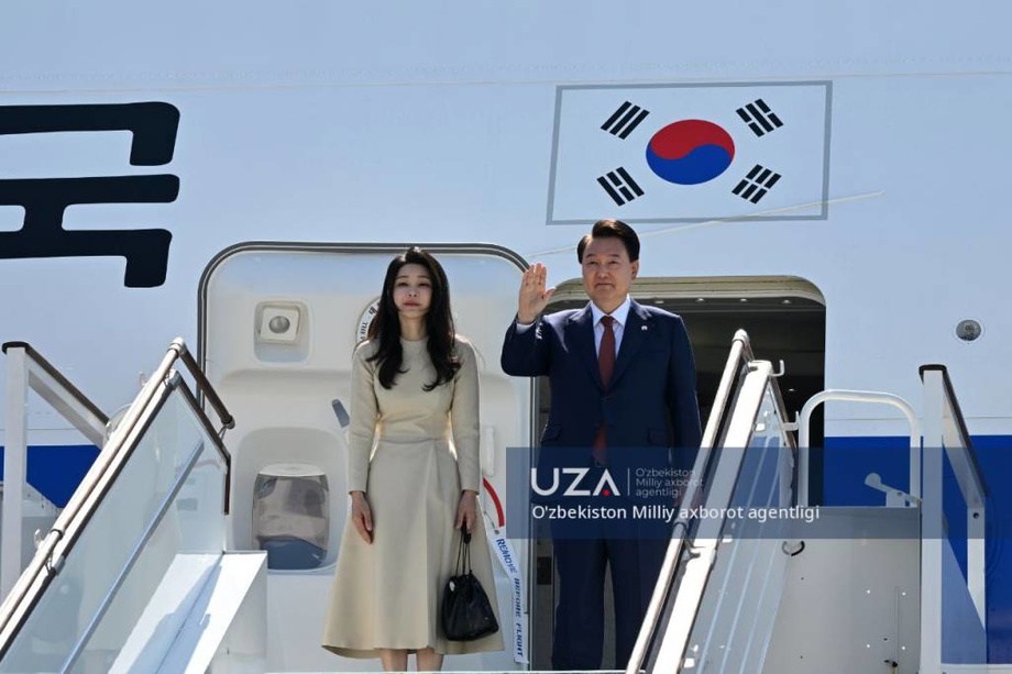 Корея Республикаси президенти Самарқандга учиб кетди