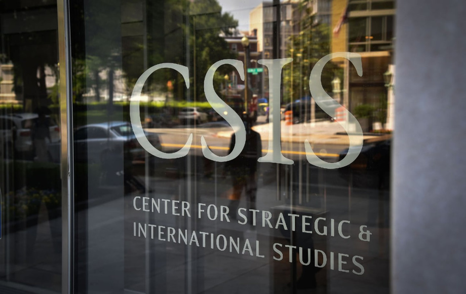 CSIS: Урушда 325 минг рус, 140 минг украин ҳарбийлари ҳалок бўлган