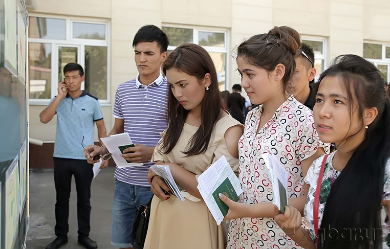 В Узбекистане начался прием заявок на перевод учебы из зарубежных и негосударственных вузов