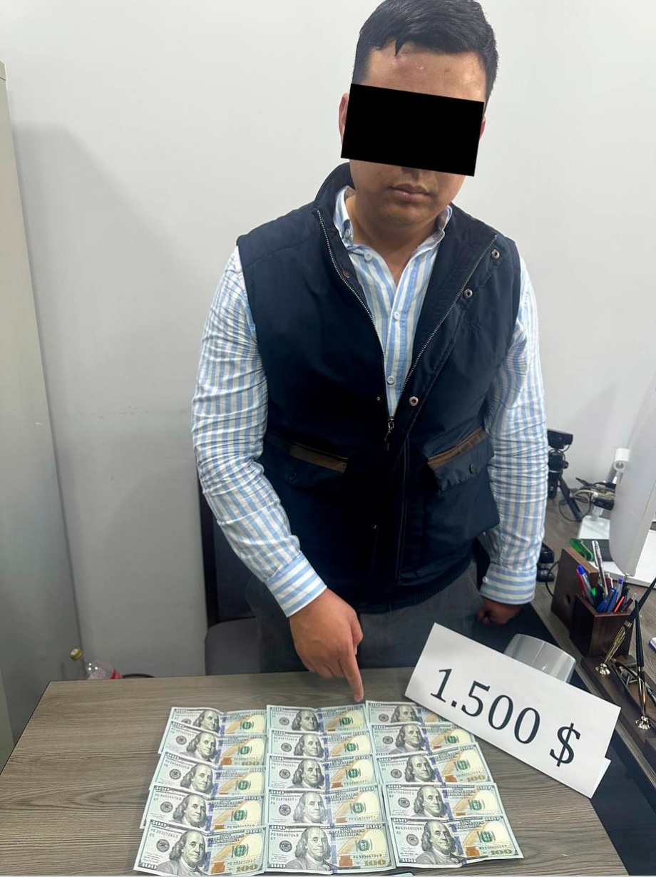 В Ташкенте главный специалист, задержанный за взятку, попытался сбежать