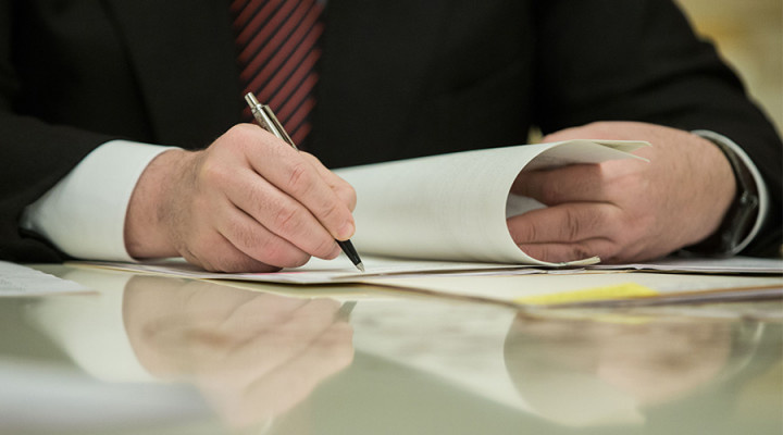 Шавкат Мирзиёев аҳоли ва бизнесни қўллаб-қувватлашга қаратилган яна битта фармонга имзо чекди