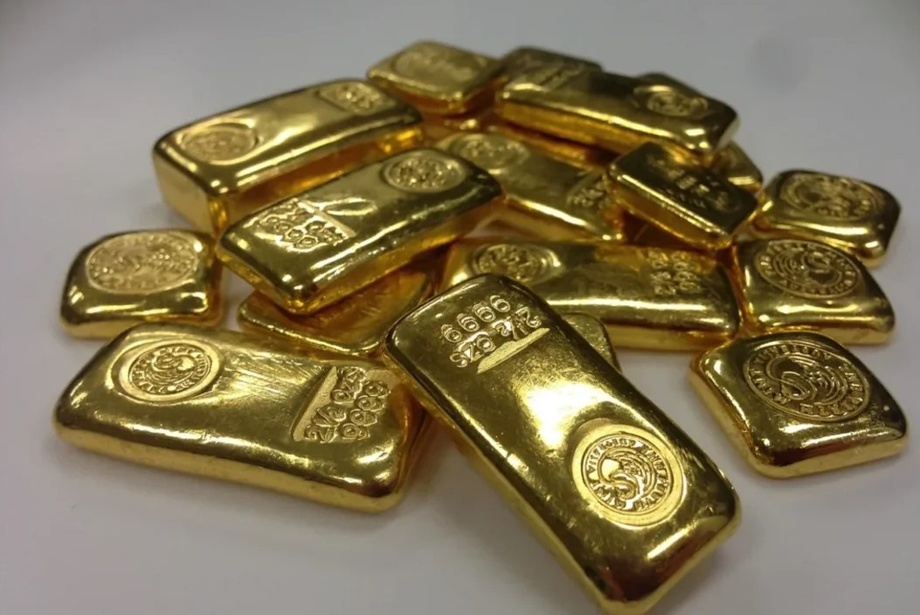 Италиялик адашиб чиқинди қутисига 20 та олтин қуймани ташлаб юборди