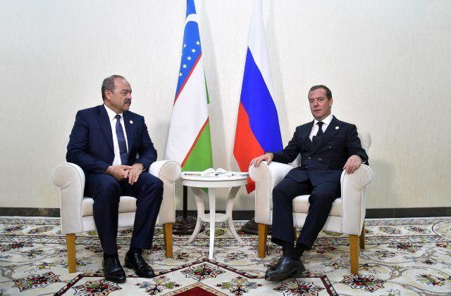 Abdulla Aripov Dmitriy Medvedev bilan muloqot qildi