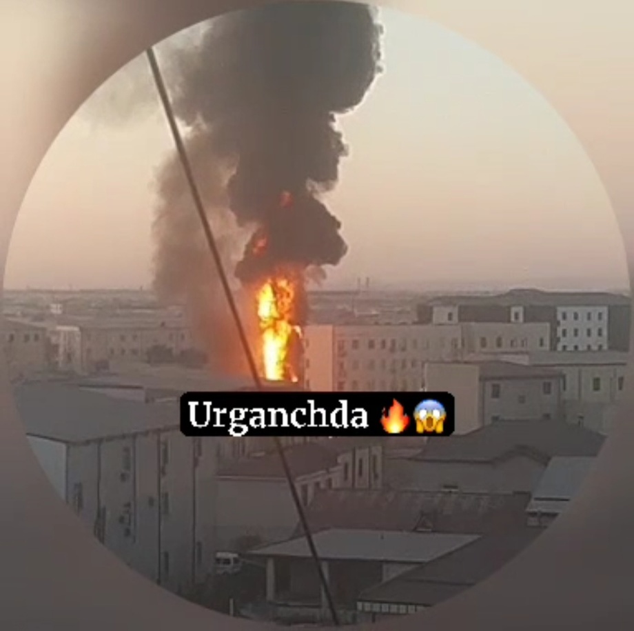 В городе Ургенч произошёл пожар на бензозаправке