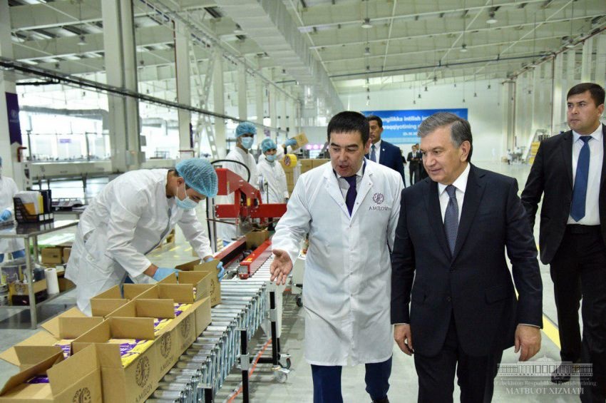 Prezident «Amilov» qandolat fabrikasini borib ko‘rdi