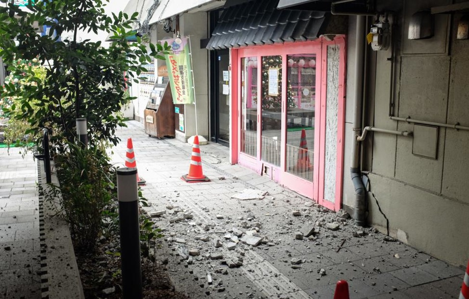 Японияда кучли зилзила такрорланди