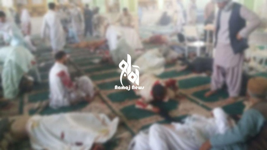 «Juma nomozi vaqtidagi qirg‘in» – Qandahordagi masjidga jangarilar qanday kirib borgani ma’lum qilindi