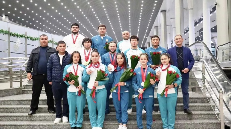 Ўзбекистон оғир атлетикачилари Қатардаги халқаро мусобақада иккинчи ўринни эгаллади