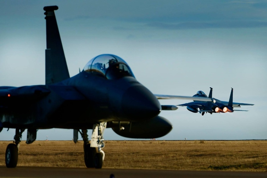 Американские F-15 приземлились в Румынии