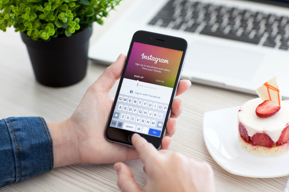 Как скачать с Instagram все свои фото