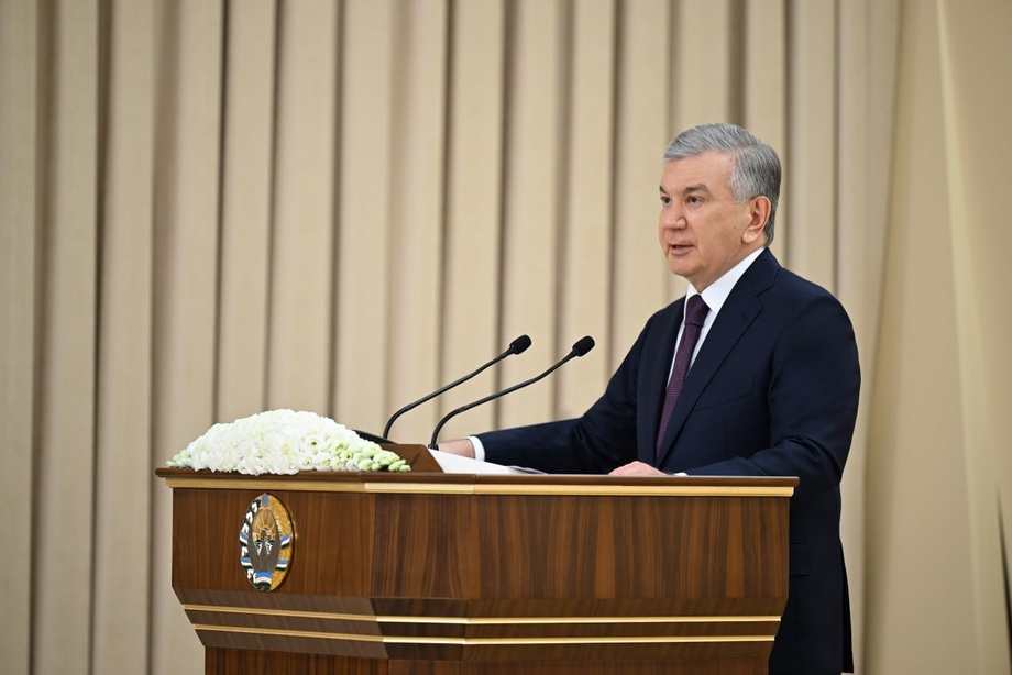 Prezident: «Shaharning barcha ko‘chalaridagi ariqlarda suv aylanishi kerak»