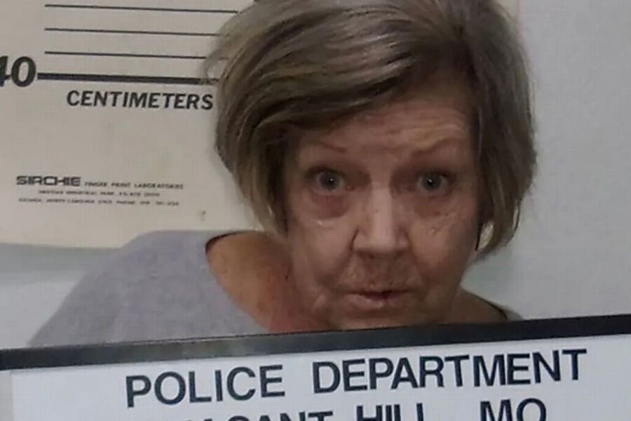 Етмиш саккиз яшар аёл учинчи бор банкни ўмараётганда ушланди