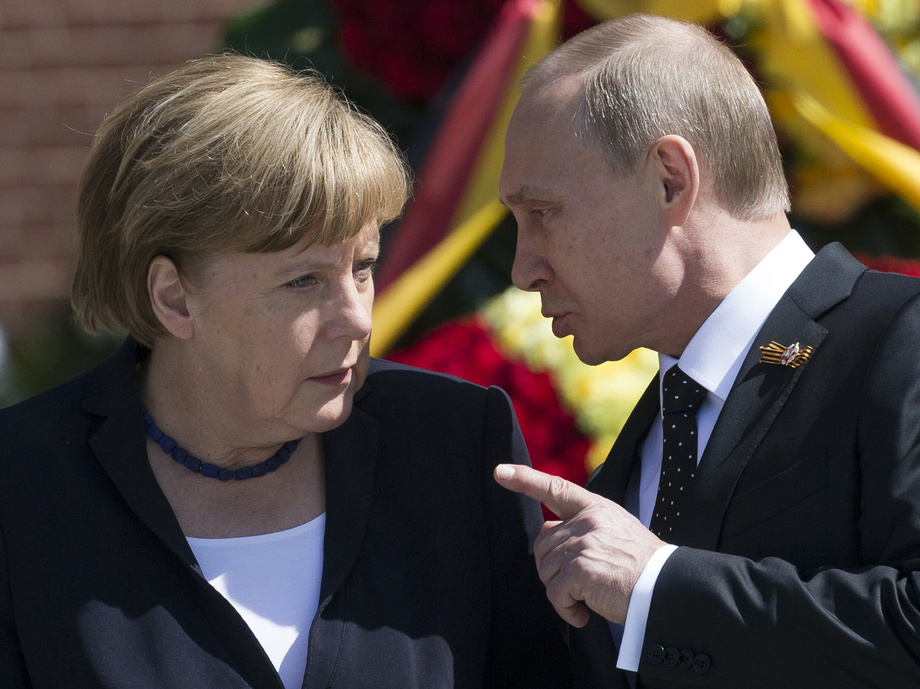 «Путин Европани йўқ қилмоқчи» — Ангела Меркел