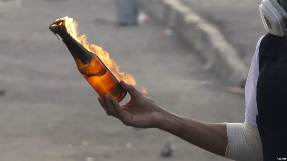 Qozon shahrida 17 yashar qiz voyenkomatni yoqib yuborishga urindi