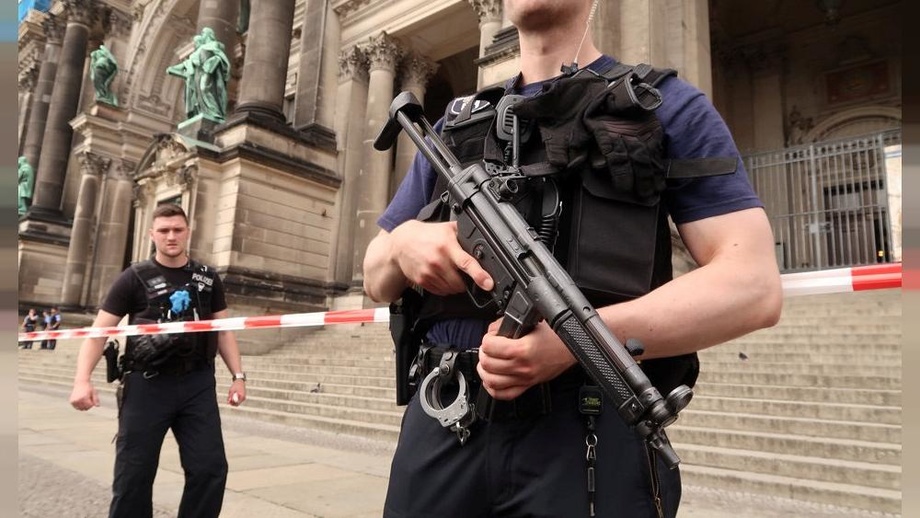 Стрельба в Берлинском кафедральном соборе (видео)