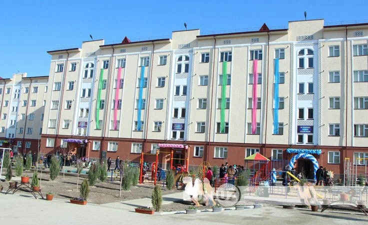 Seksual bokira video Ogil sargish onasi bilan (ruscha uy qurilishi porno videosi)