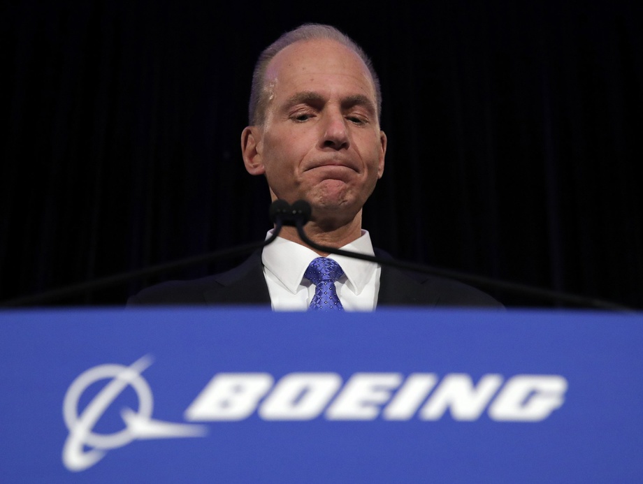 Гендиректор Boeing: компания допустила ошибку в решении проблемы с самолетами 737 Max