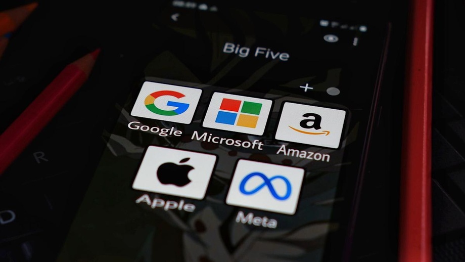 Энг кўп солиқ тўлаган электрон хизматлар кўрсатувчи хориж компаниялари «ўнталиги»