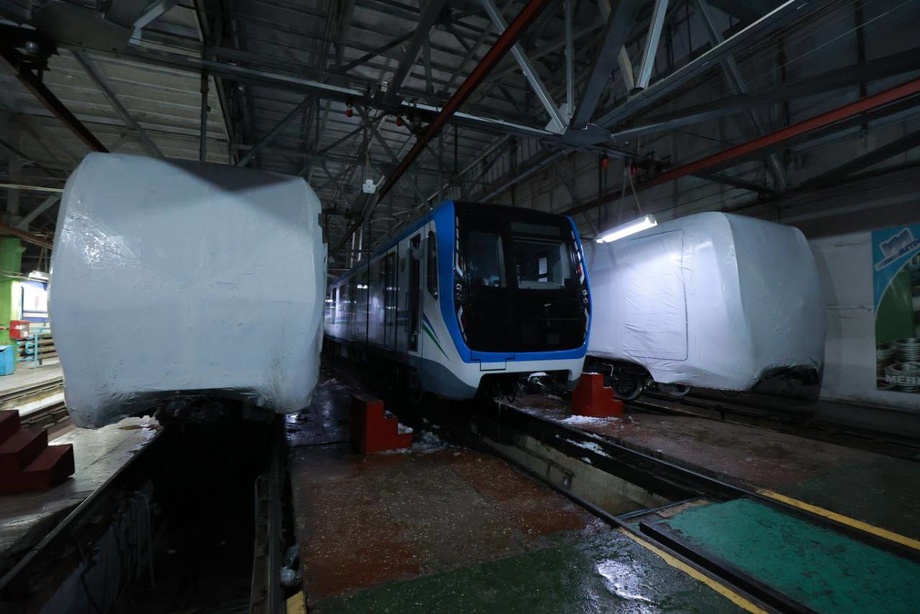 Toshkent metrosi uchun yana 3 ta yangi harakat tarkiblari keltirildi