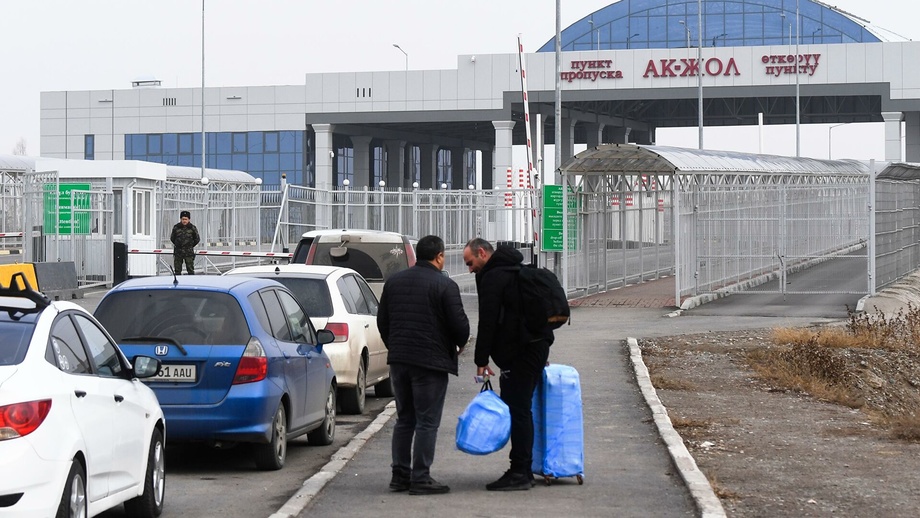 Chegarada o‘zbekistonlik haydovchi kaltaklangan: aybdorni Qozog‘iston politsiyasi qidiryapti