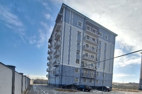 Нукусда қарздор қурувчининг хонадонлари аукционга чиқариб юборилди