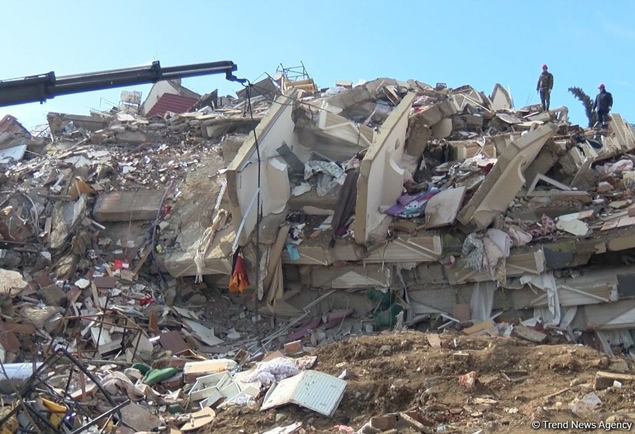 Число погибших в результате землетрясения в Турции достигло 38 044 человек