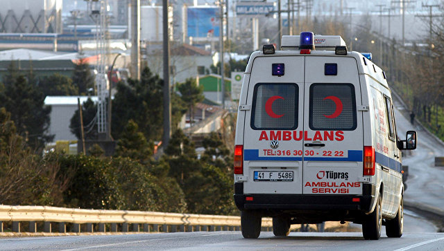 В Турции три человека погибли и 16 пострадали в ДТП с микроавтобусом