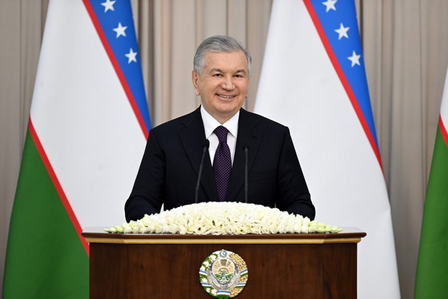 Шавкат Мирзиёев направил поздравление учителям и наставникам