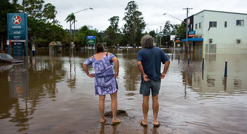Австралийцев предупредили об опасности из-за циклона