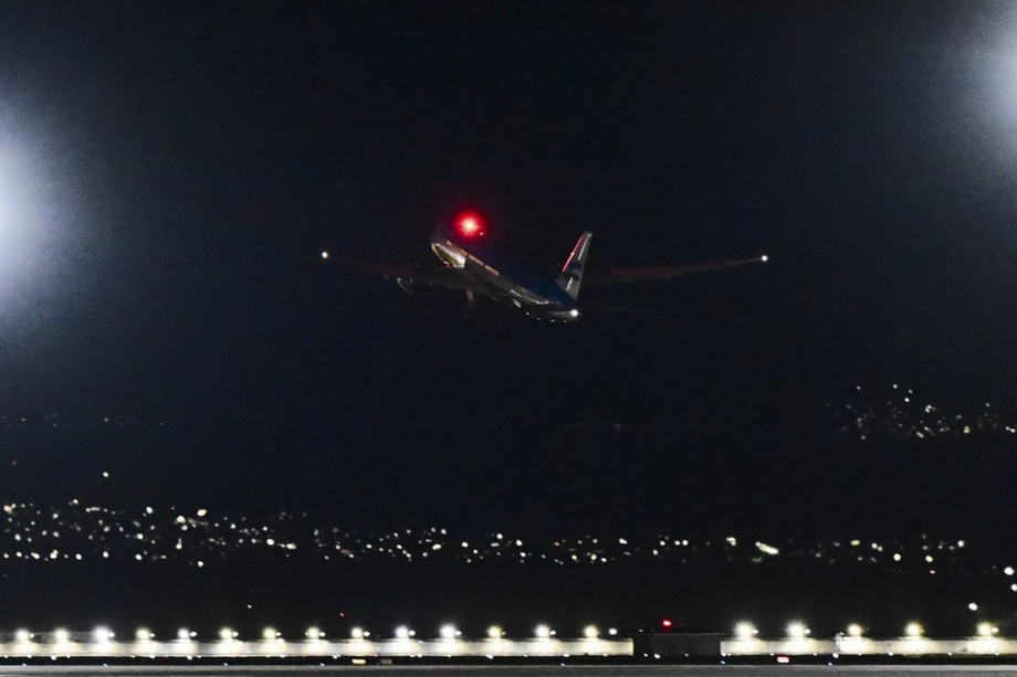 Президент Туркманистонга жўнаб кетди