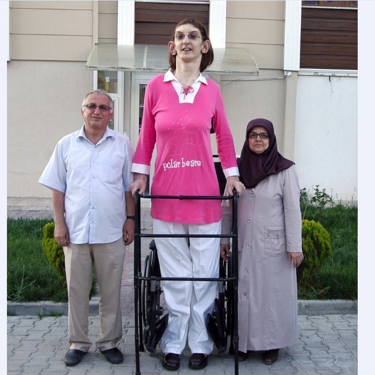 Uzun boyli qiz bilan porno video Kichik qora qizlar bepul porno video