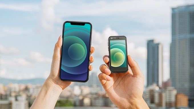 Mony Mint — микро 4G-смартфон