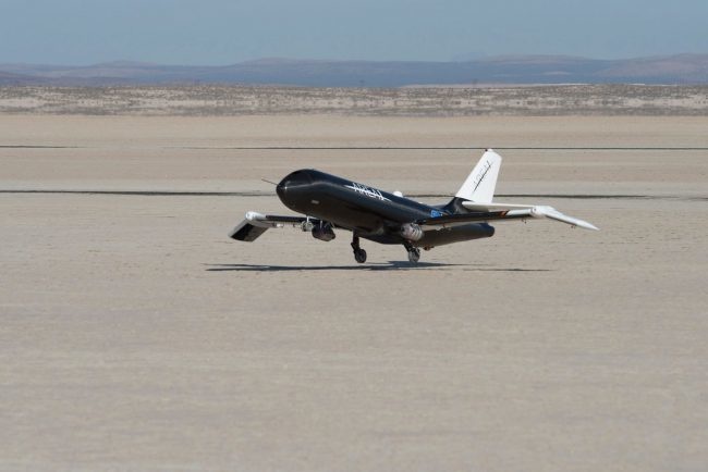 «NASA» va «Boeing» qanoti yig‘iladigan samolyot yaratdi