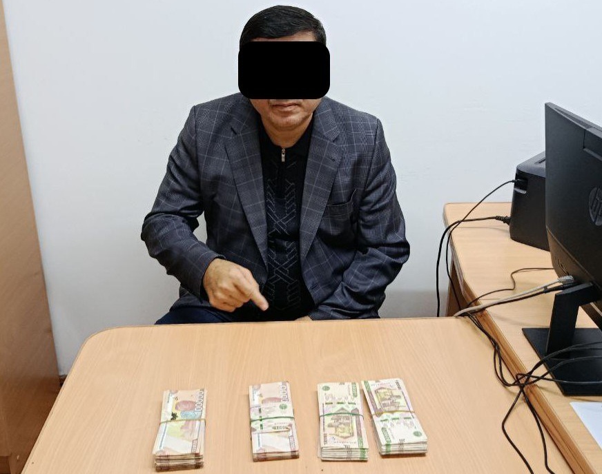 Навоийда университет мансабдори қўлга олинди