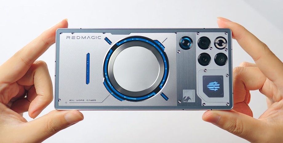 Turli narx toifalarida yanvarning eng yaxshi Android-smartfonlari aniqlandi