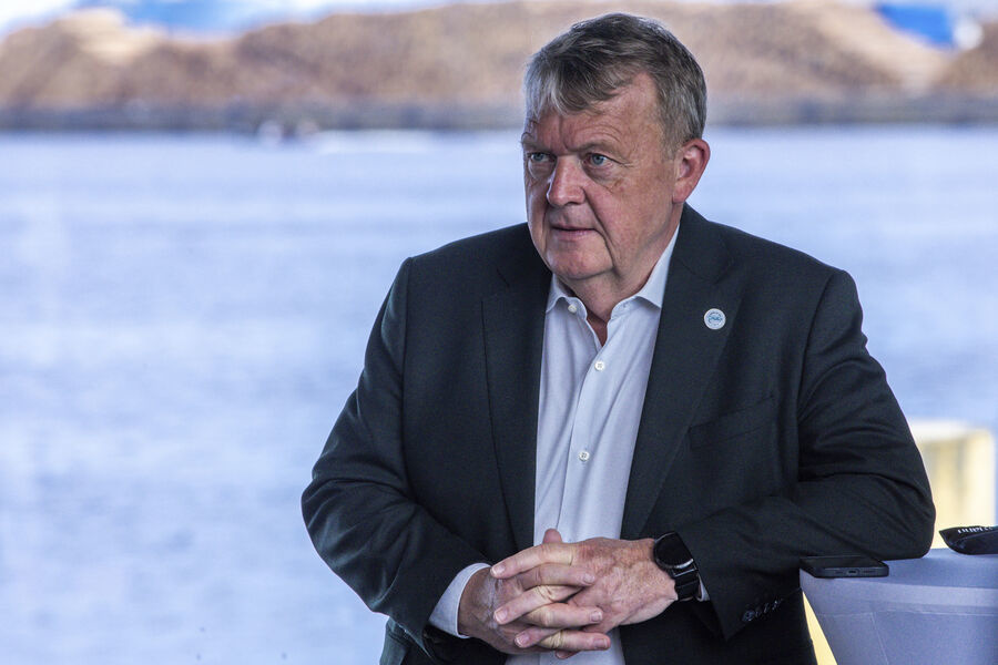 «Гренландиядан қўлингни торт»: Дания ТИВ Трампга мурожаат қилди