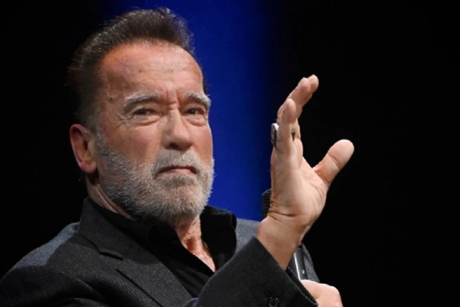 Шварценеггера задержали в аэропорту Мюнхена