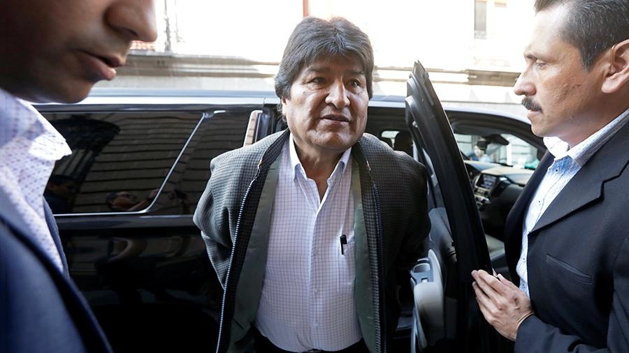 «Qochoq maqomida»: Evo Morales Argentinaga keldi