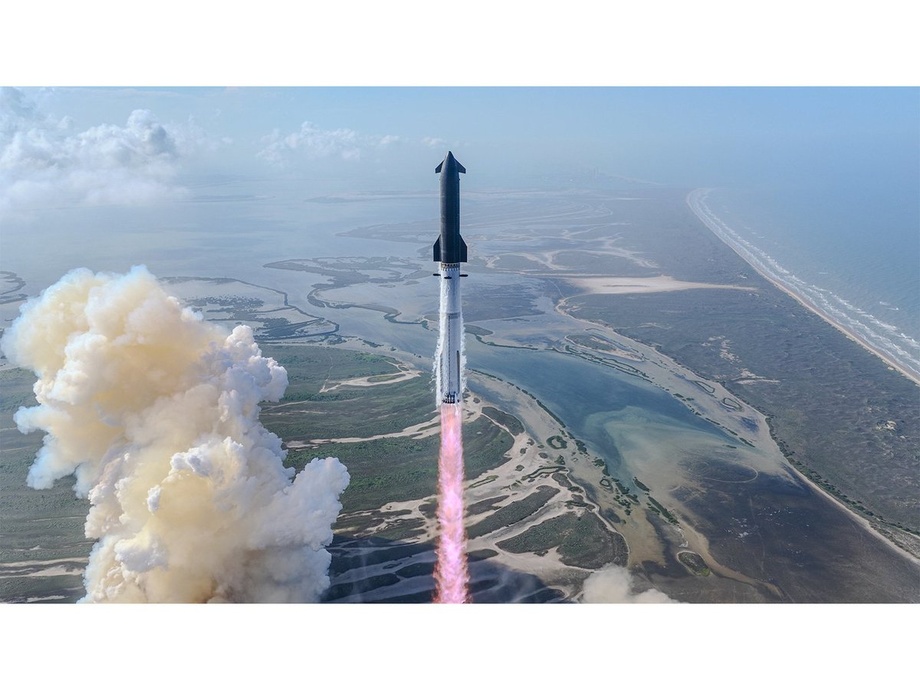 SpaceX insoniyat tarixidagi eng yirik raketani uchirdi