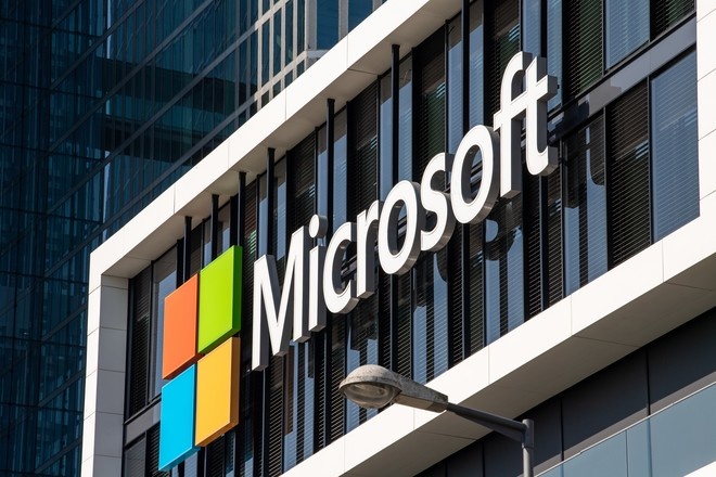 Microsoft может купить разработчика ИИ за $16 млрд
