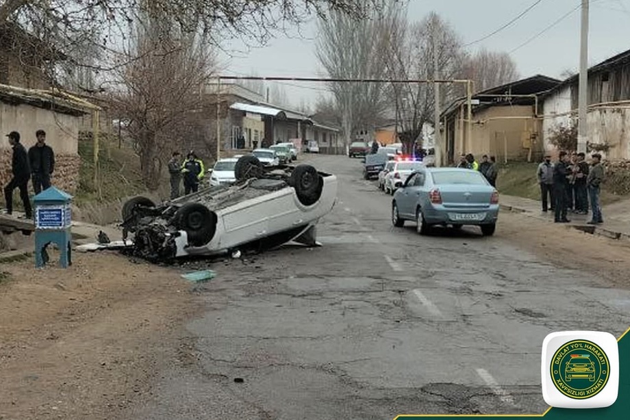 Parkentda piyodani urib yuborgan «Lacetti» ag‘darilib ketdi