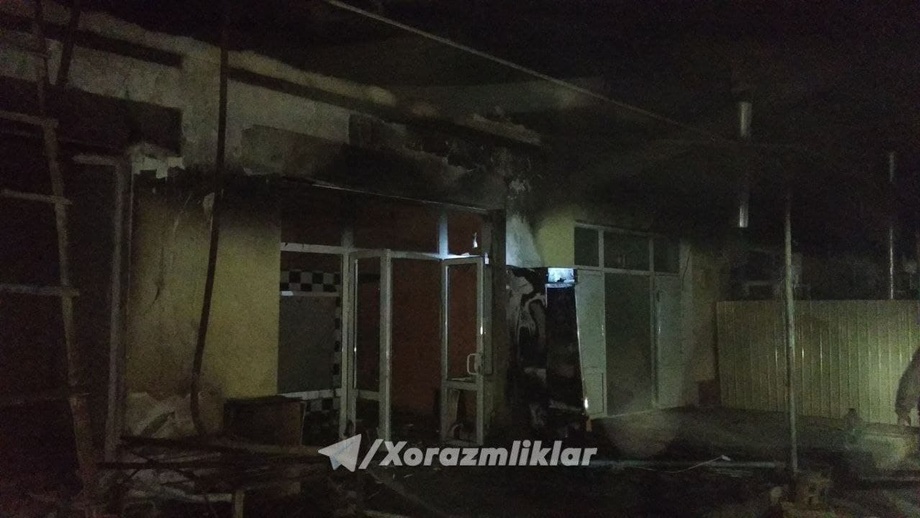 На дехканском рынке в Хорезме произошел пожар