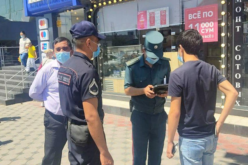 В Ташкенте за 10 дней более 4 тыс. человек были оштрафованы за неношение маски в общественных местах