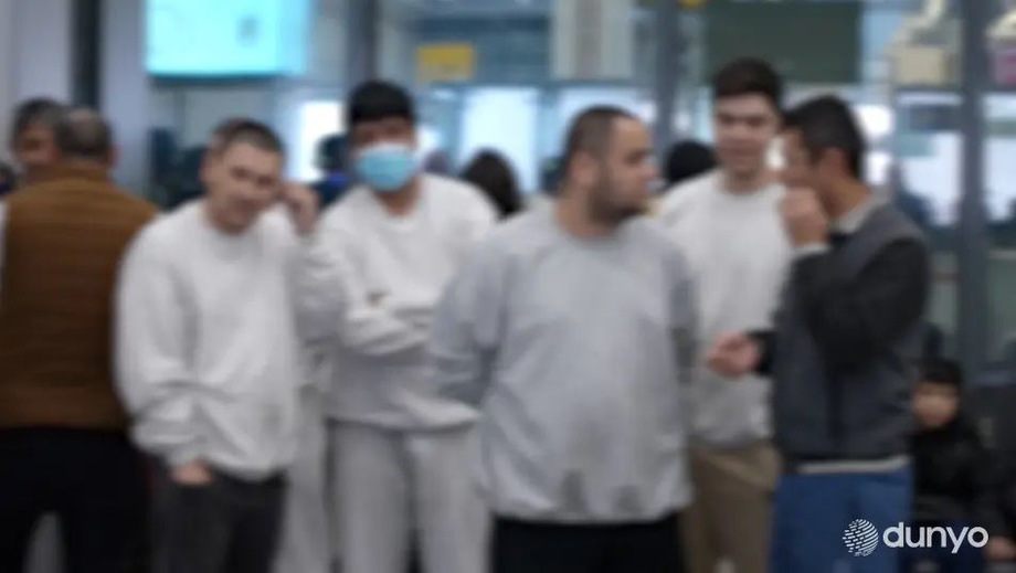 AQShdan deportatsiya qilingan 26 o‘zbekistonlik Toshkentga keltirildi