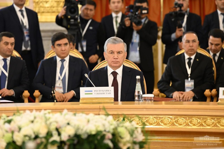 Shavkat Mirziyoyev MDH rahbarlari majlisida ishtirok etdi (foto)