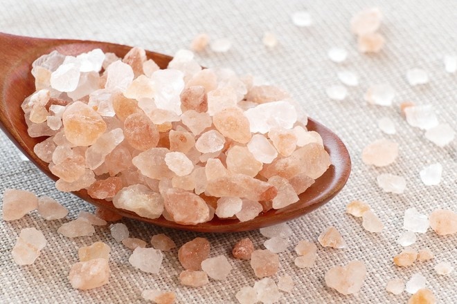 Названы полезные для здоровья свойства розовой соли